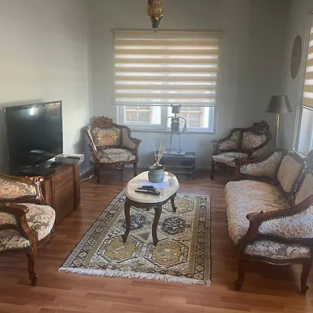 Merkez Deniz Yakini Balkonlu Muhtesem Ev